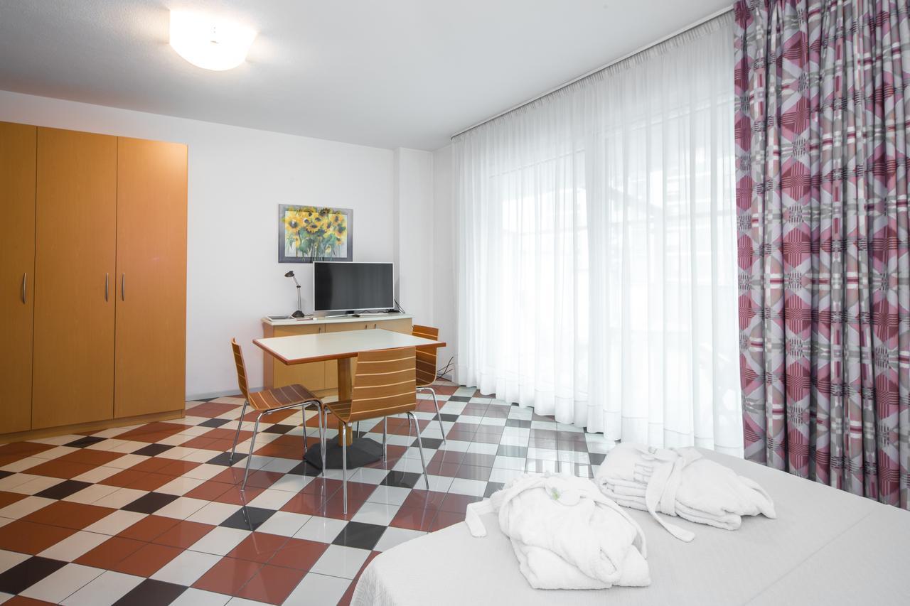 ソンドリオ Piazzi Houseアパートホテル エクステリア 写真